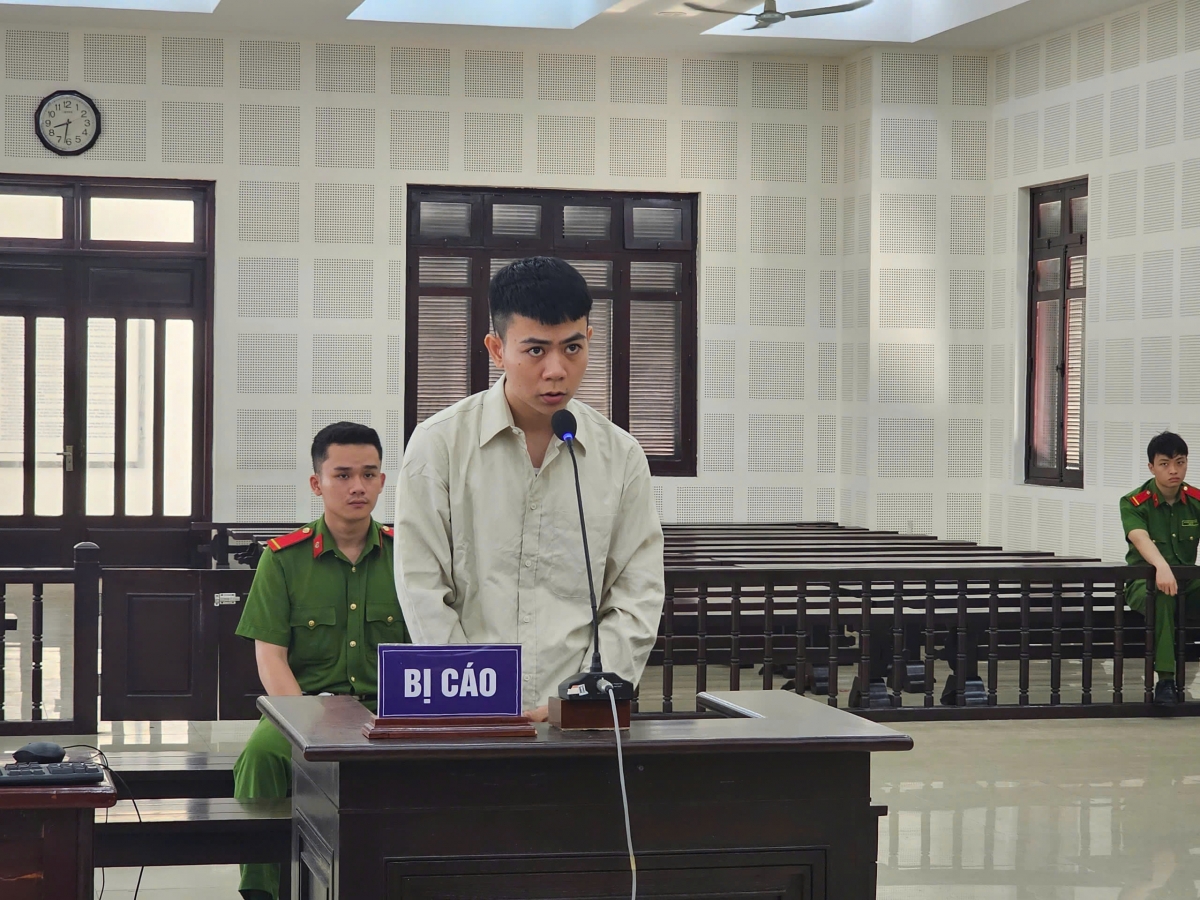 Lừa đảo đầu tư chứng khoán, Phùng Văn Quyết lĩnh án 8 năm tù
