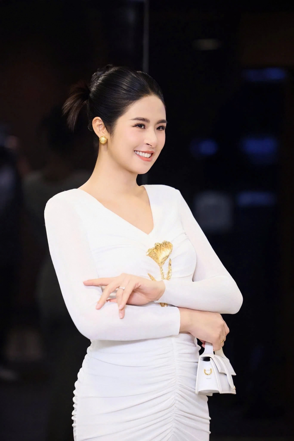 sao việt 10 5 mc mai ngọc về dáng sau 20 ngày sinh con hình ảnh 5 sao viet 10 5 mc mai ngoc ve dang sau 20 ngay sinh con hinh anh 5