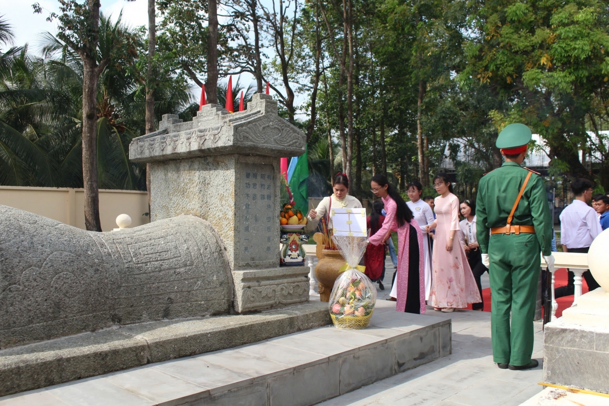 tưởng niệm 150 năm ngày anh hùng dân tộc thủ khoa nguyễn hữu huân hy sinh hình ảnh 4 tuong niem 150 nam ngay anh hung dan toc thu khoa nguyen huu huan hy sinh hinh anh 4