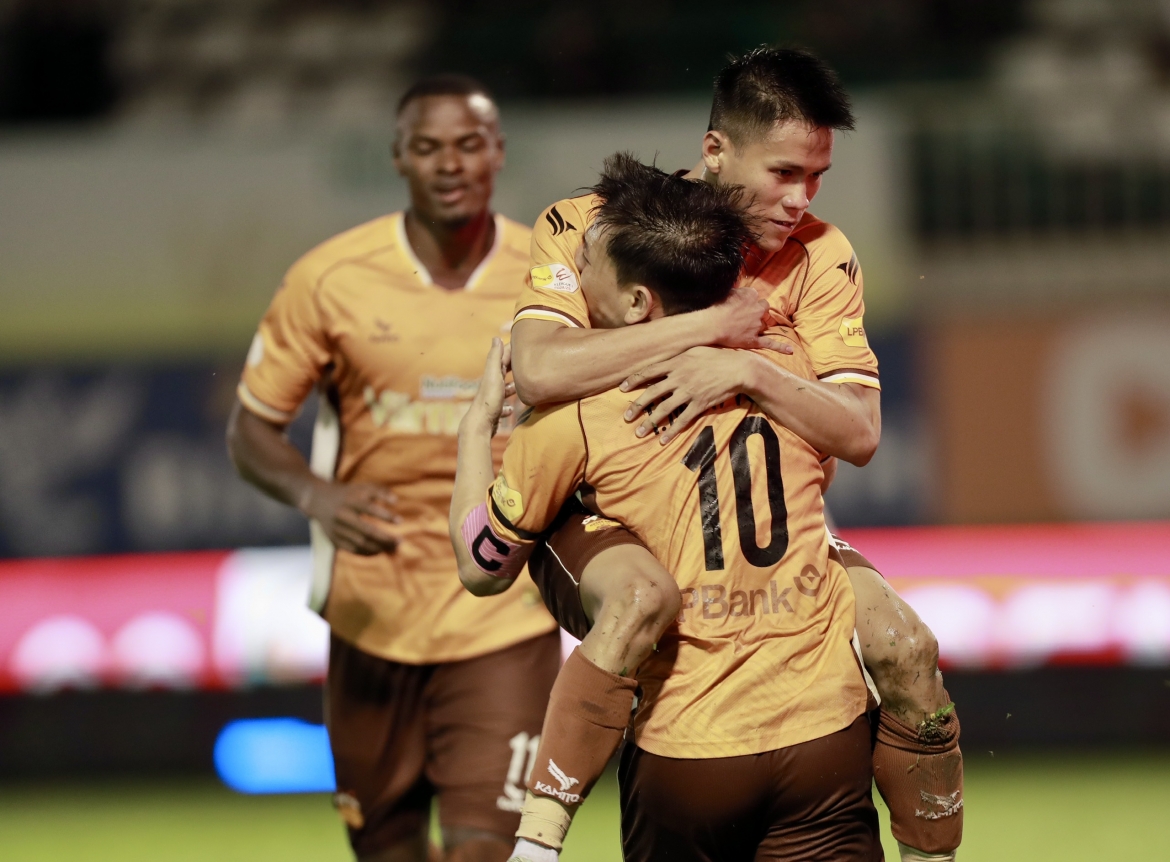 ket qua vong 24 v-league 2024 2025 hagl hoa kich tinh Da nang hinh anh 2