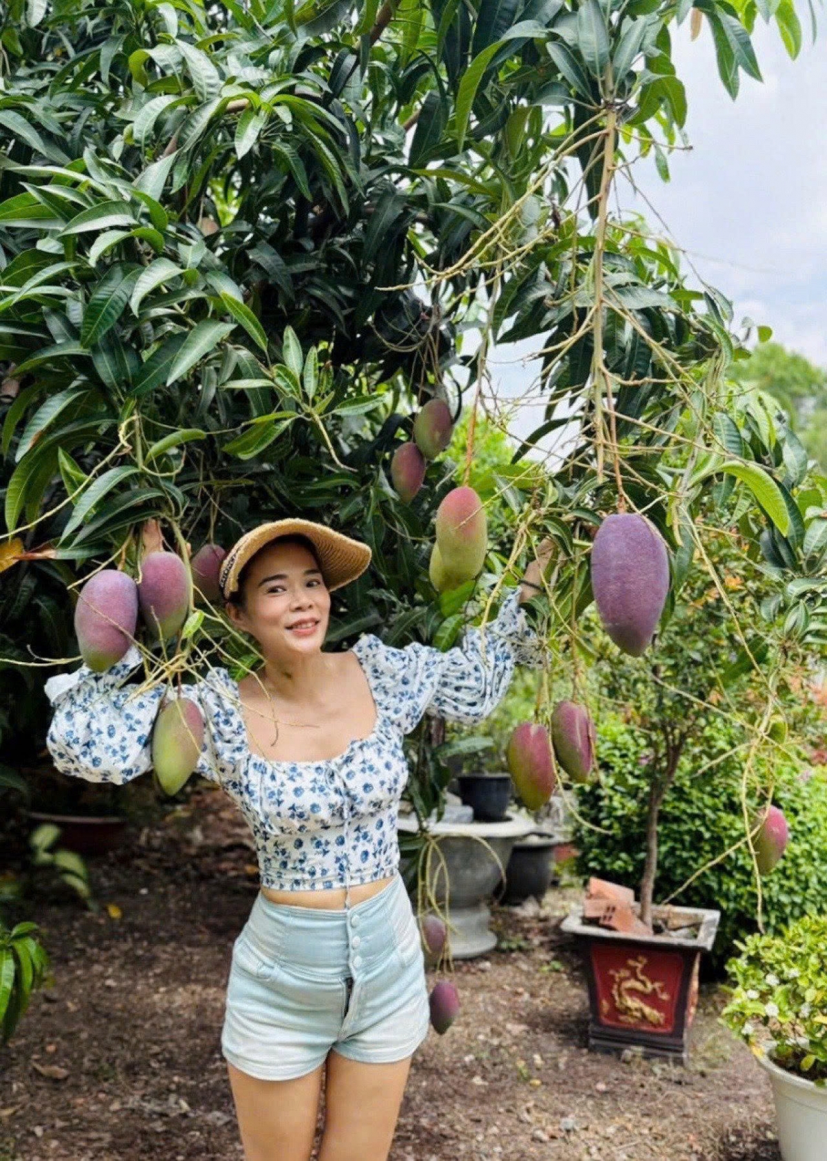 sao việt 26 5 phương trinh jolie tình tứ bên ông xã lý bình hình ảnh 8 sao viet 26 5 phuong trinh jolie tinh tu ben ong xa ly binh hinh anh 8