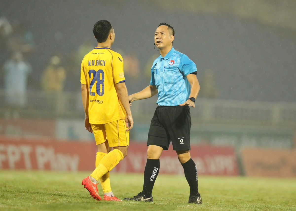 kết quả vòng 24 v-league 2024 2025 nam Định gieo sầu cho slna hình ảnh 14 ket qua vong 24 v-league 2024 2025 nam Dinh gieo sau cho slna hinh anh 14