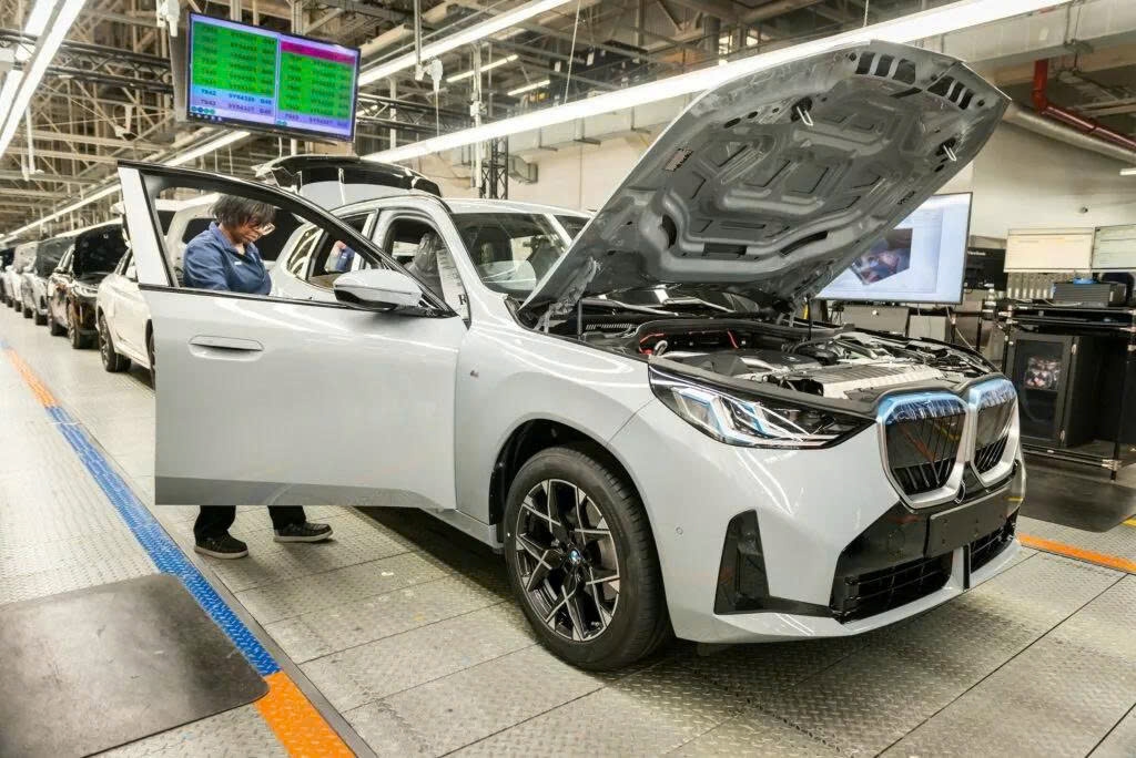 Thuế quan của Tổng thống Donald Trump khiến BMW thiệt hại 300 tỷ đồng mỗi ngày