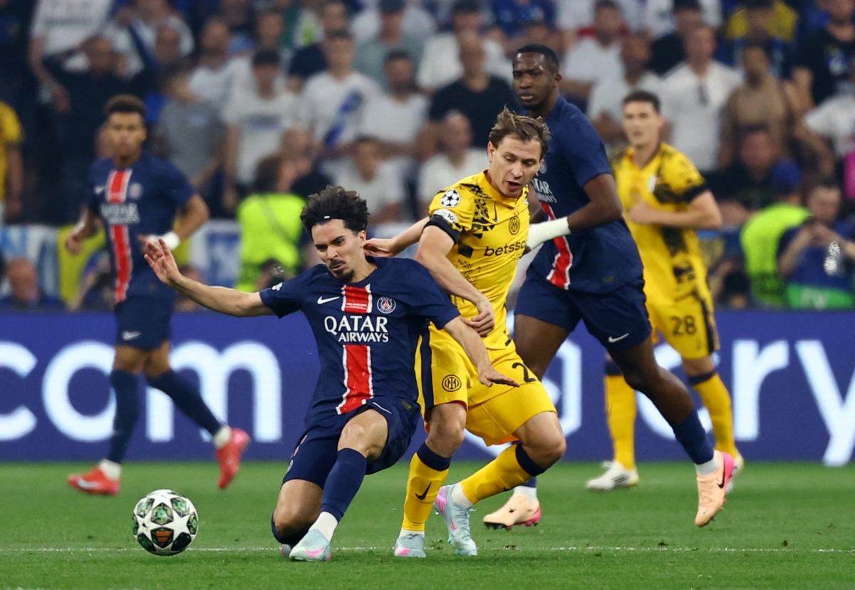 khoảnh khắc psg nâng cao chức vô địch cúp c1 châu Âu 2024 2025 hình ảnh 3 khoanh khac psg nang cao chuc vo dich cup c1 chau Au 2024 2025 hinh anh 3