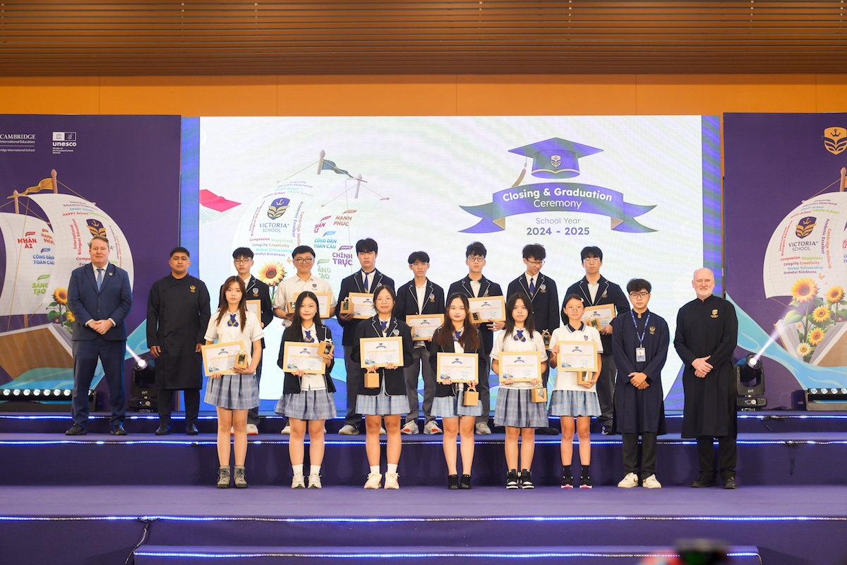 Năm học 2024 - 2025: Học sinh Victoria School ghi dấu ấn với loạt thành tích