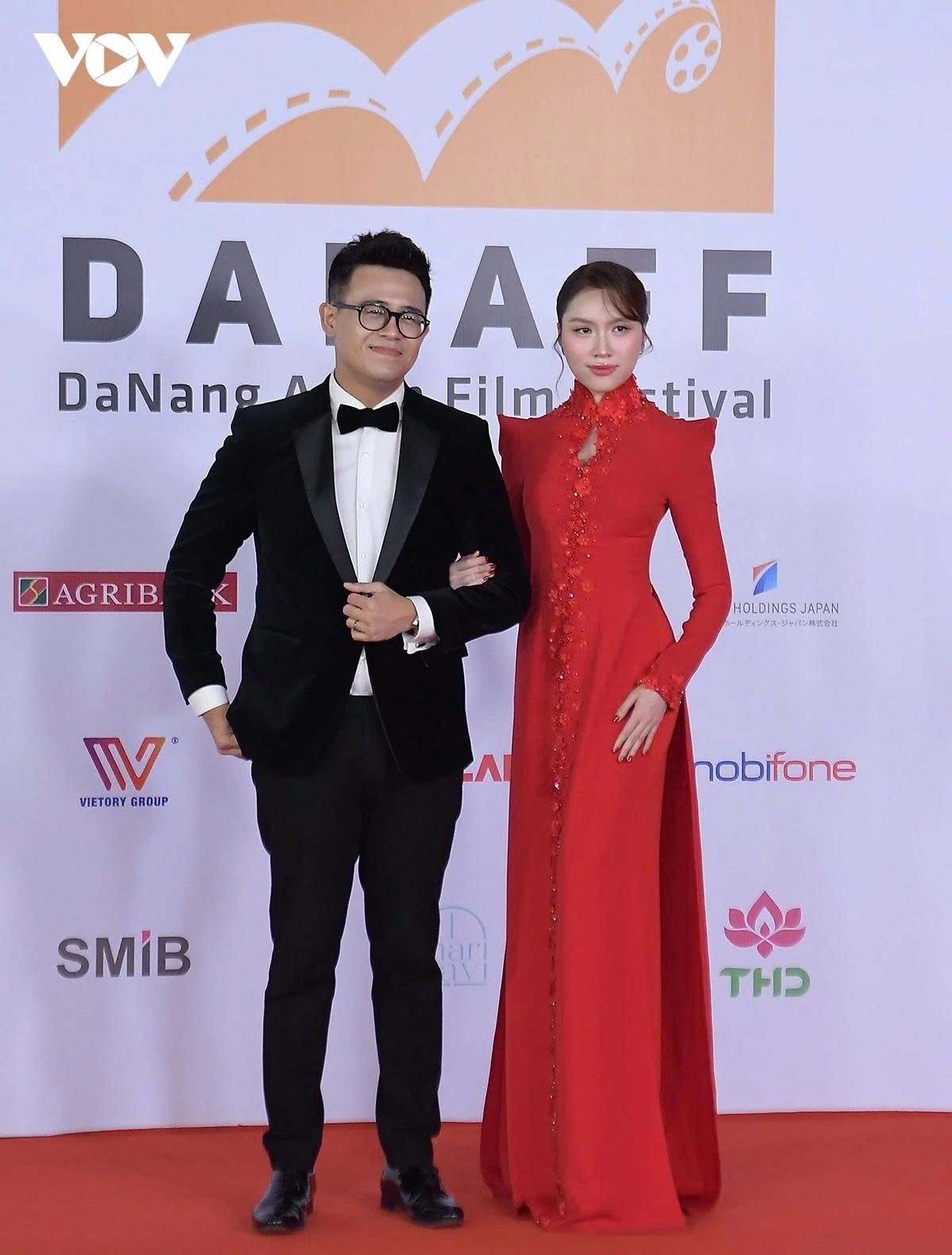 celebrities walk the red carpet in glamorous outfits at danaff iii picture 12 celebrities walk the red carpet in glamorous outfits at danaff iii picture 12