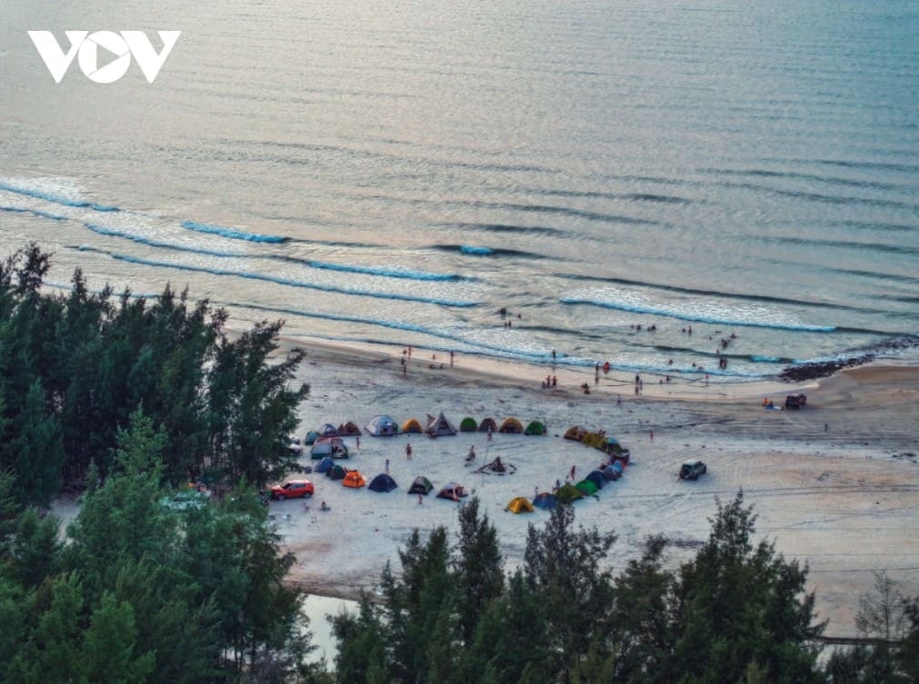 summer in hue, from sea breeze to mountain mist picture 1 summer in hue, from sea breeze to mountain mist picture 1