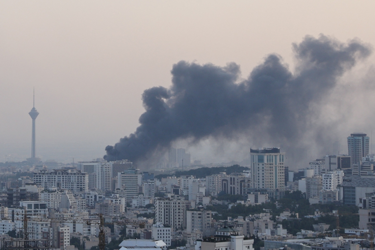 Houthi tuyên bố tham chiến, Israel thuyết phục Mỹ tấn công Iran