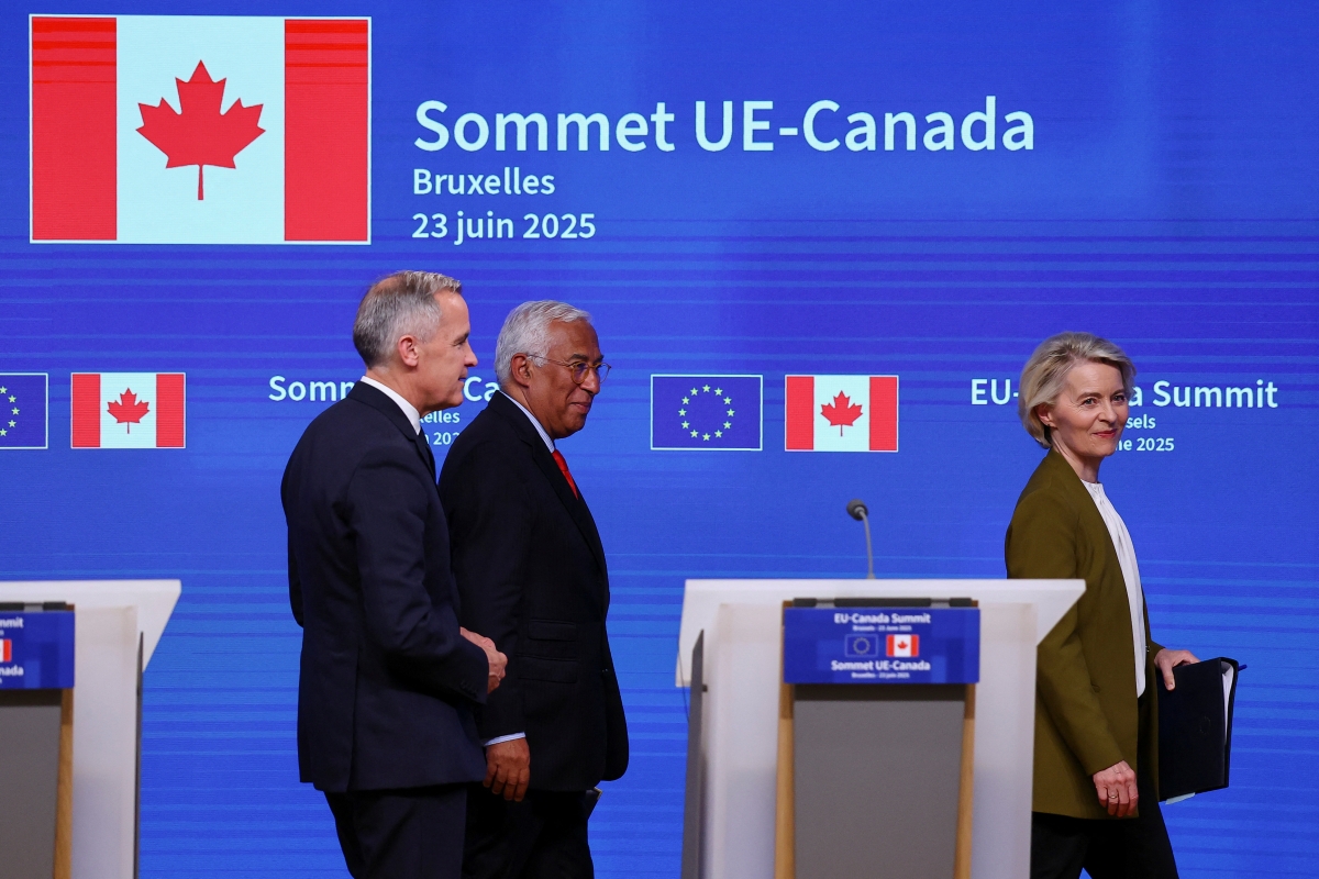 Canada và EU tăng cường phòng thủ xuyên Đại Tây Dương