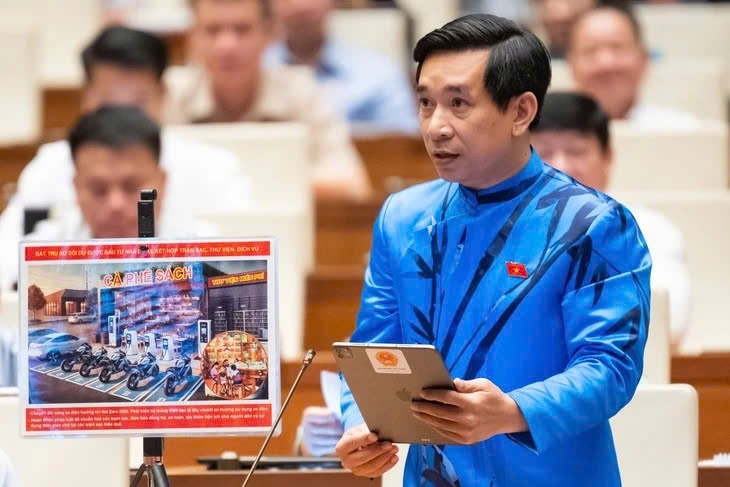 Đại biểu Quốc hội tha thiết đề xuất quy tắc "dây kéo áo" để giảm tắc đường