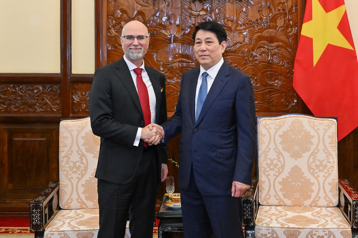 Chủ tịch nước Lương Cường tiếp Đại sứ Canada và Đại sứ Iran đến chào từ biệt