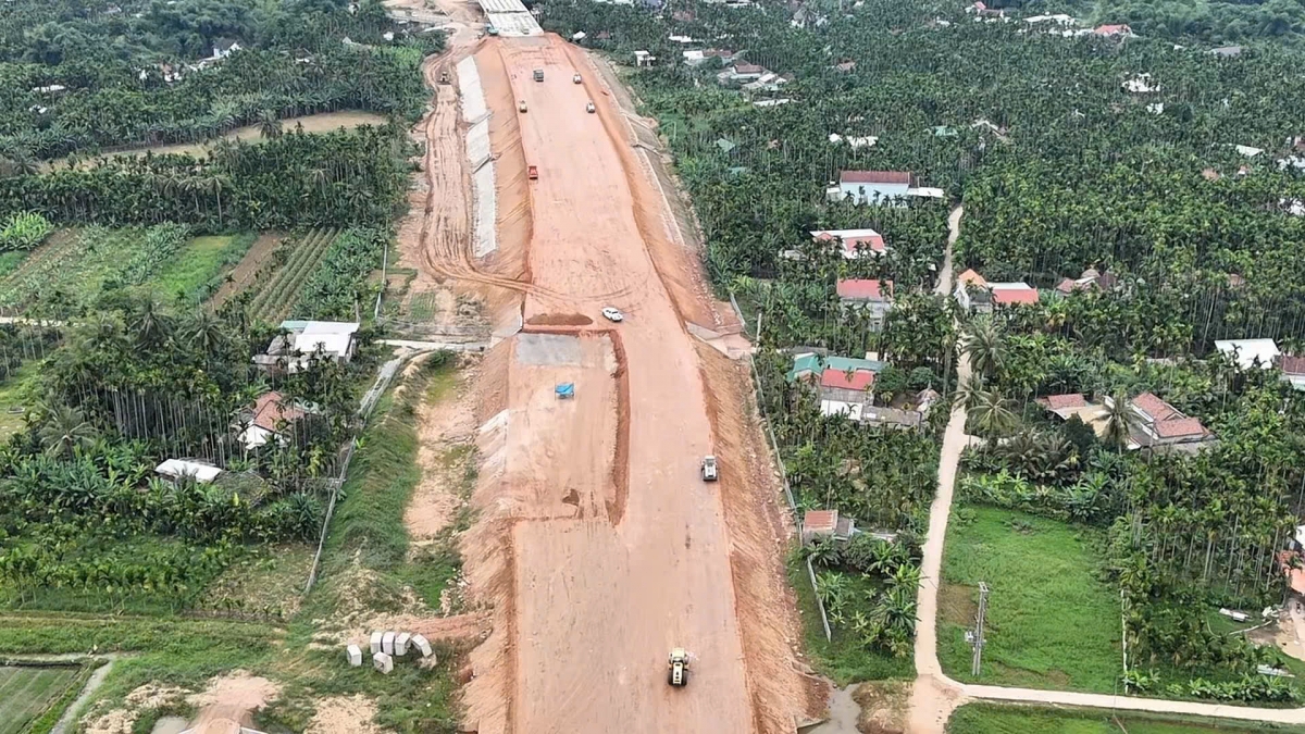Phó Thủ tướng: Giải quyết dứt điểm GPMB cao tốc Quảng Ngãi - Hoài Nhơn
