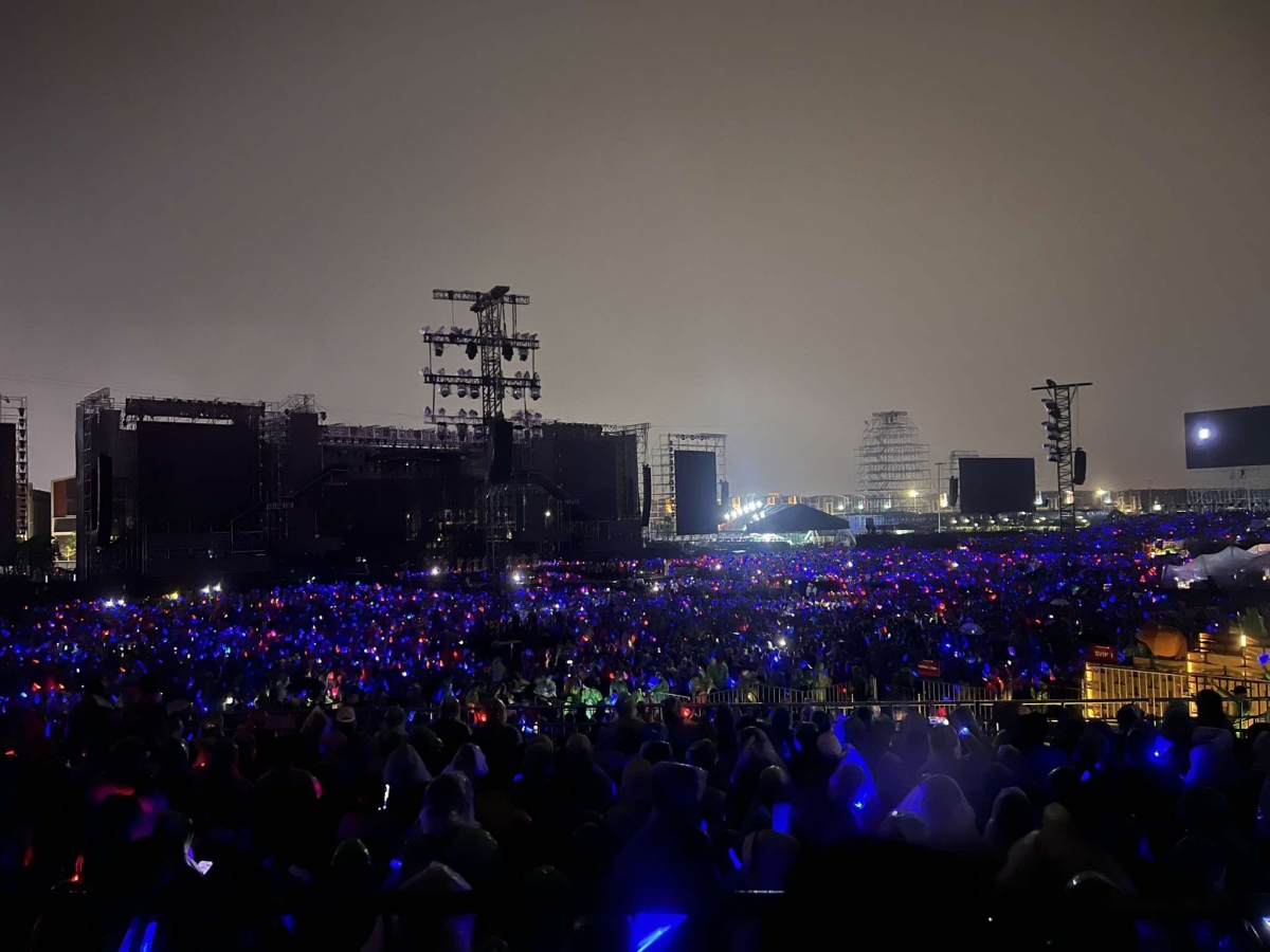 Concert Anh trai vượt ngàn chông gai Day 6 gặp sự cố mất điện, BTC xin lỗi