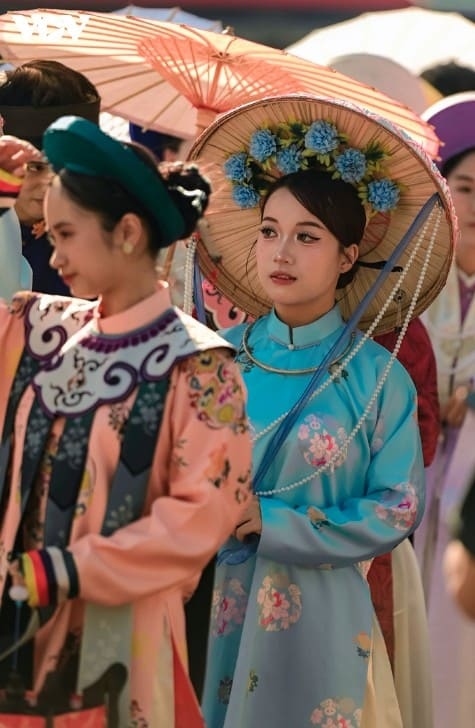 traditional dress takes center stage in hue s biggest costume parade picture 4 traditional dress takes center stage in hue s biggest costume parade picture 4
