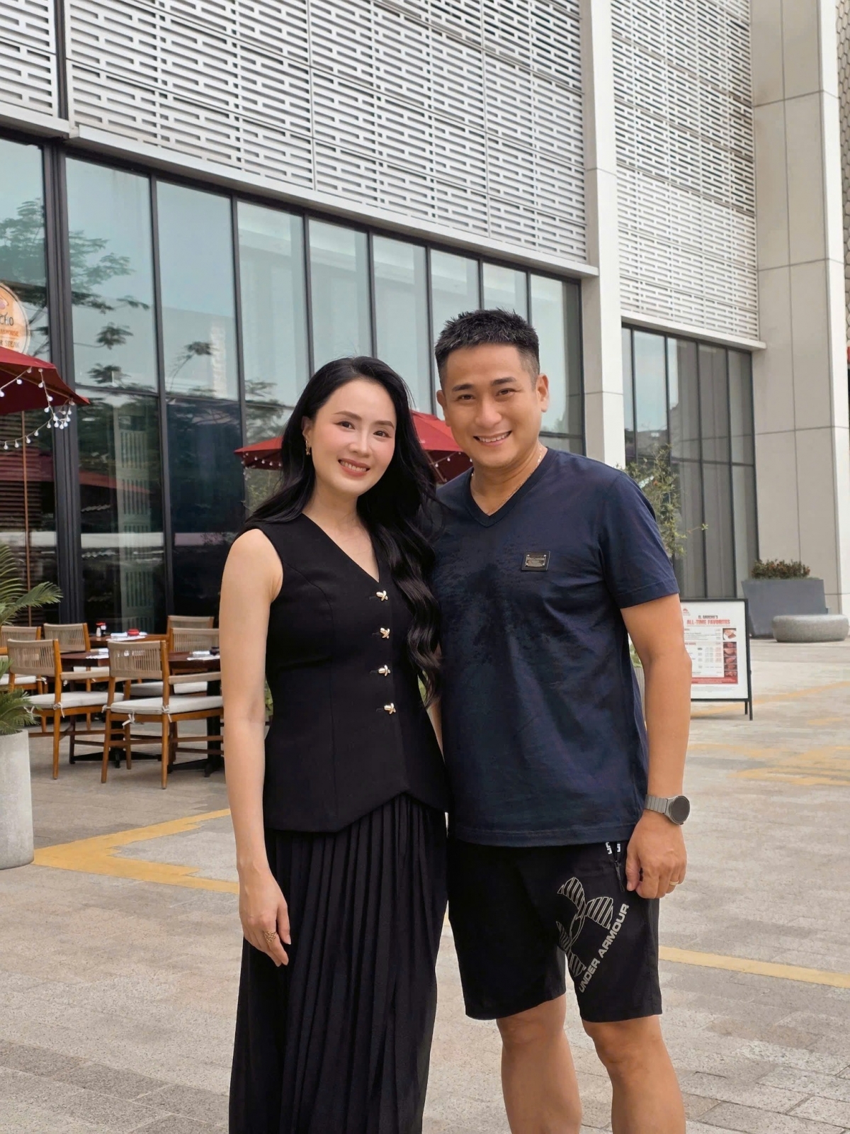sao việt 8 6 hoa hậu khánh vân và ông xã nắm tay dạo phố hà nội hình ảnh 5 sao viet 8 6 hoa hau khanh van va ong xa nam tay dao pho ha noi hinh anh 5