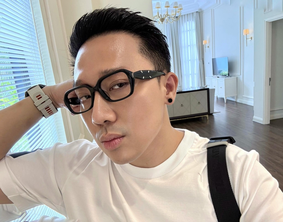 sao việt 20 6 sơn tùng m-tp khoe thân hình săn chắc hình ảnh 2 sao viet 20 6 son tung m-tp khoe than hinh san chac hinh anh 2