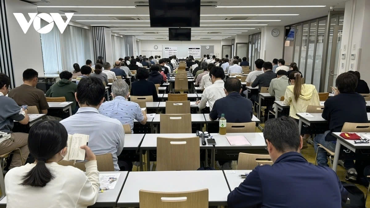 nearly 1,000 japanese take vietnamese proficiency test in tokyo picture 1 nearly 1,000 japanese take vietnamese proficiency test in tokyo picture 1