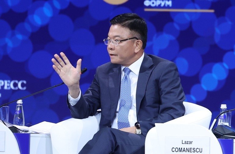 vietnam advocates tech-led growth and global governance reform at spief 2025 picture 2 vietnam advocates tech-led growth and global governance reform at spief 2025 picture 2
