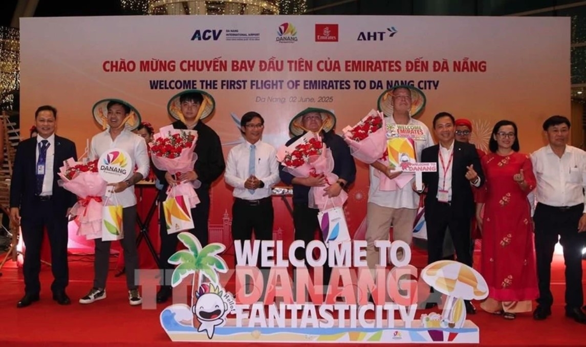 emirates expands footprint in vietnam with new dubai da nang route picture 1
