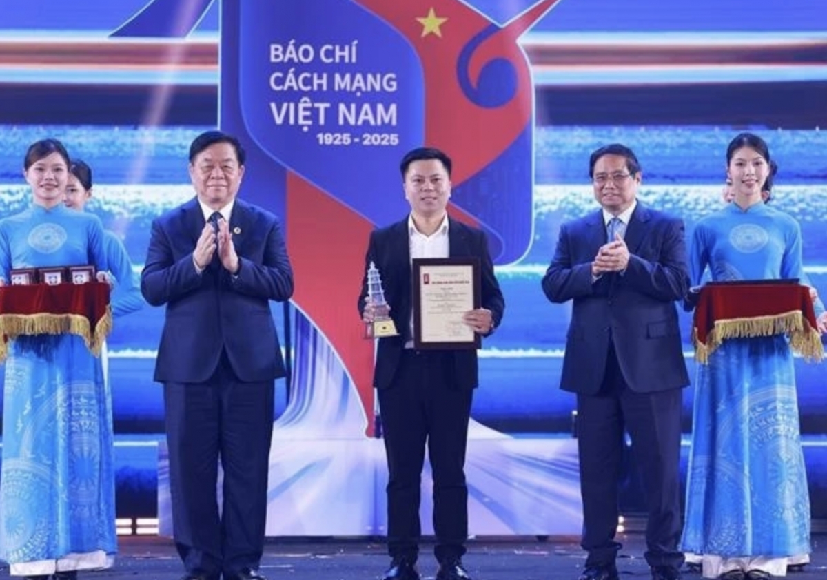 revolutionary press must ignite aspiration for stronger, more prosperous vietnam pm picture 1 revolutionary press must ignite aspiration for stronger, more prosperous vietnam pm picture 1
