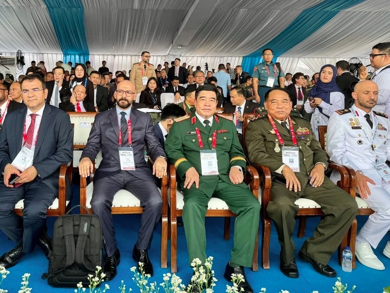 vietnam attends indo defence expo and forum in jakarta picture 1 vietnam attends indo defence expo and forum in jakarta picture 1