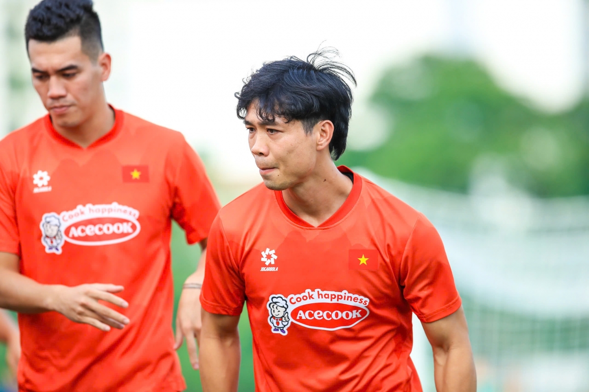 HLV Kim Sang Sik đón tin vui trước trận đấu với ĐT Malaysia