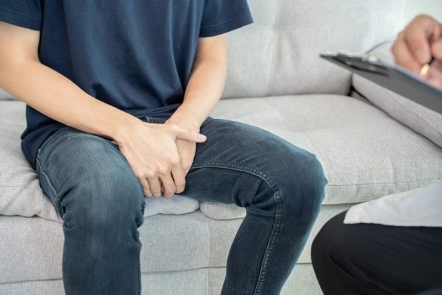 Vừa bước vào tuổi 40, tôi đã xuất hiện triệu chứng rối loạn cương dương
