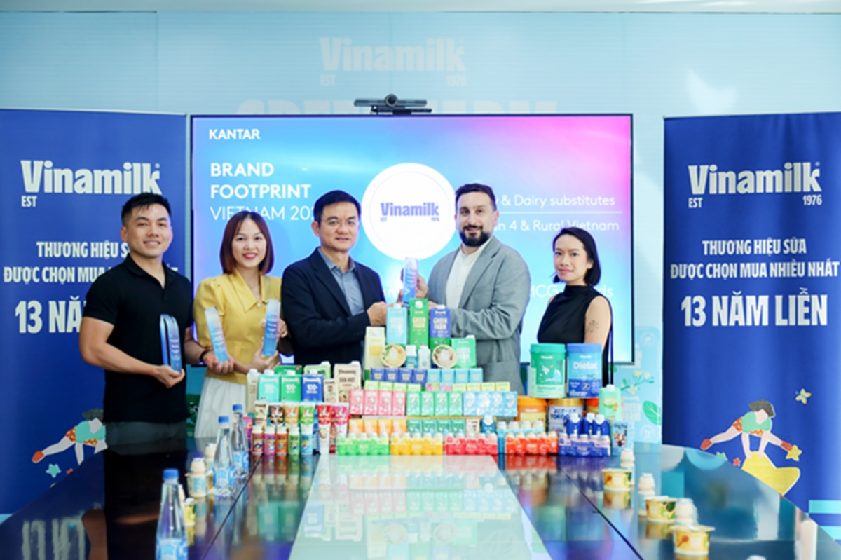 13 năm liền được chọn mua nhiều nhất thương hiệu vinamilk có gì đặc biệt hình ảnh 2 13 nam lien duoc chon mua nhieu nhat thuong hieu vinamilk co gi dac biet hinh anh 2