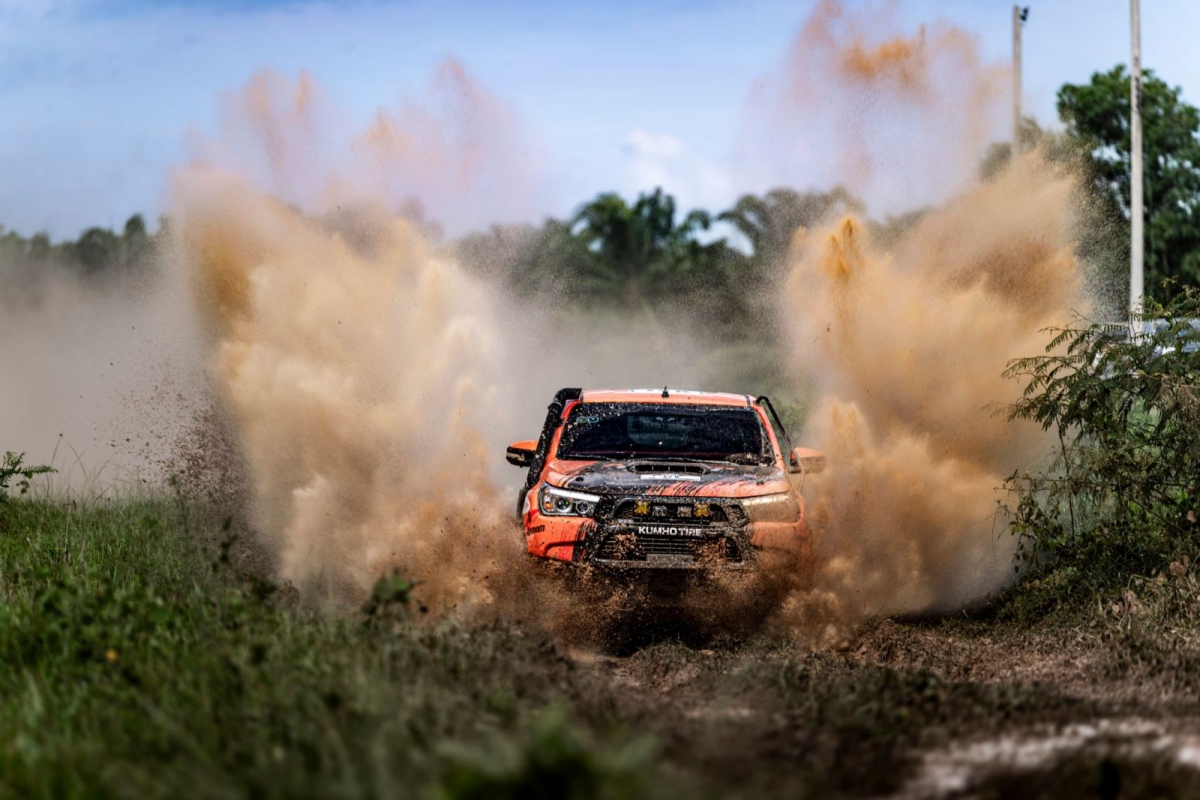 Người dùng  đánh giá  gì về Toyota Hilux ?