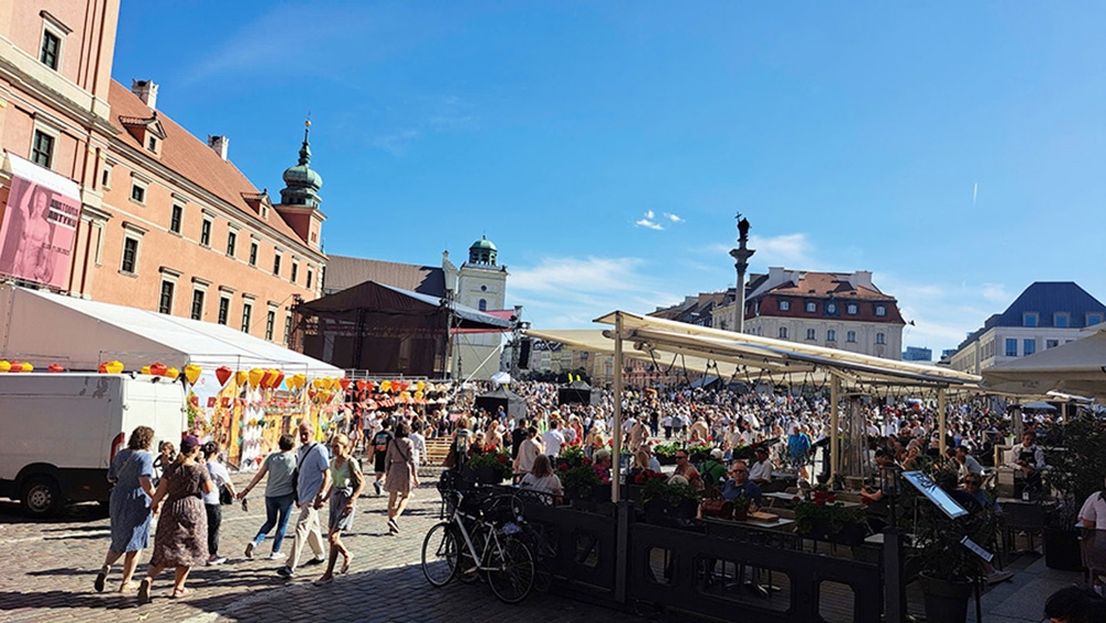 le hoi van hoa, du lich viet nam tai trung tam thanh co warsaw, ba lan hinh anh 2