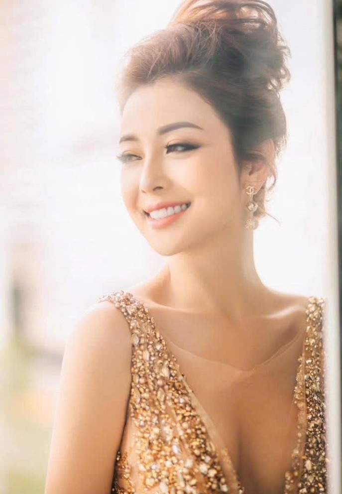 sao việt 16 6 hoa hậu Ý nhi mong bố sớm tìm được tình yêu mới hình ảnh 3 sao viet 16 6 hoa hau Y nhi mong bo som tim duoc tinh yeu moi hinh anh 3