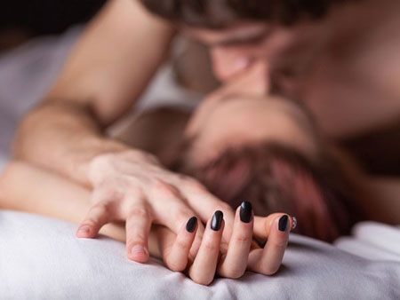 Tôi phải nghĩ đến người phụ nữ khác mới có thể quan hệ được với vợ