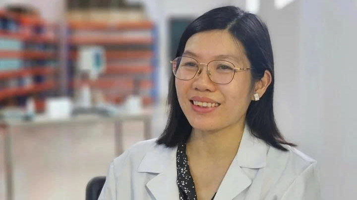 Tiến sỹ Đại học Bách khoa Hà Nội hướng dẫn cách chọn áo chống nắng