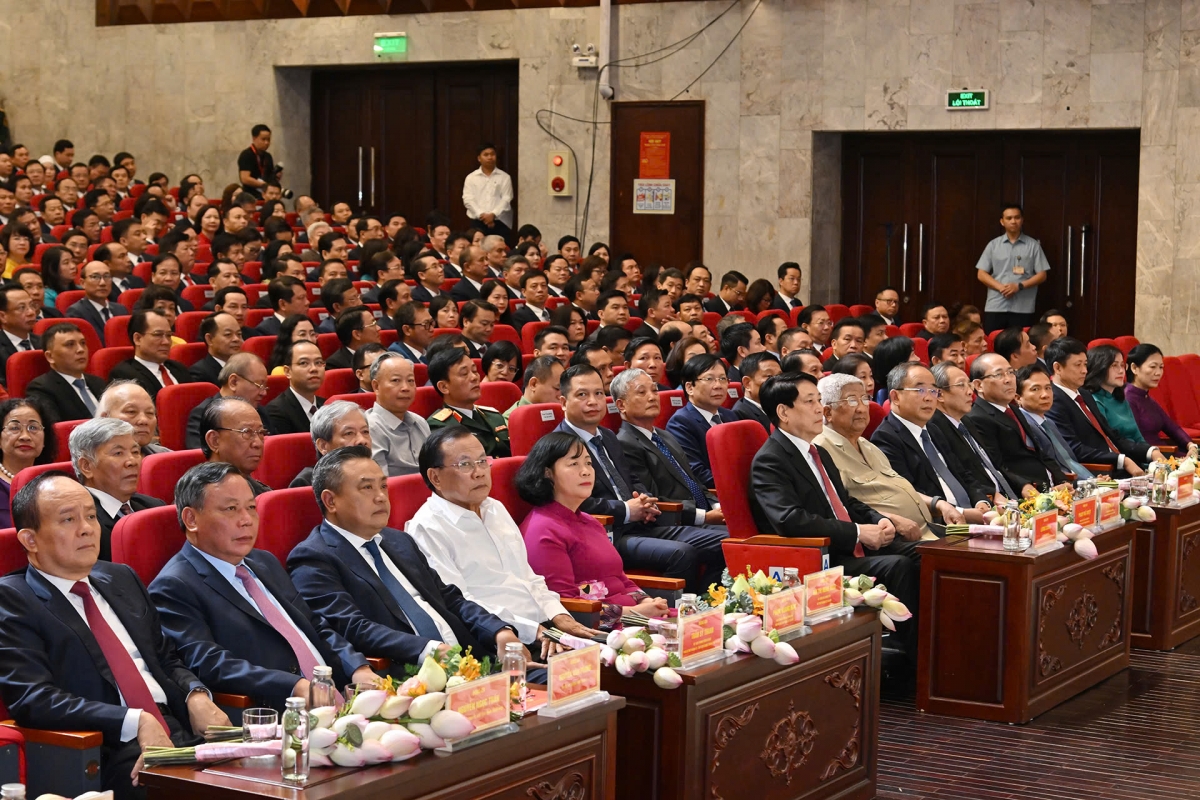 chủ tịch nước dự lễ công bố nghị quyết, quyết định về sắp xếp đơn vị hành chính của hà nội hình ảnh 5 chu tich nuoc du le cong bo nghi quyet, quyet dinh ve sap xep don vi hanh chinh cua ha noi hinh anh 5