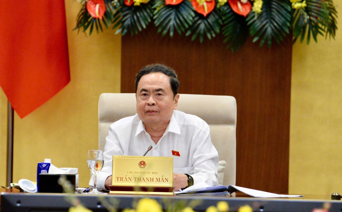 Chủ tịch Quốc hội: Tháo gỡ kịp thời các điểm nghẽn để lĩnh vực đường sắt bứt phá