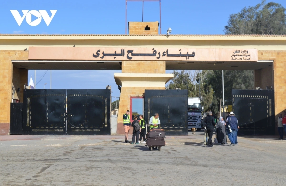 cac nha hoat dong tunisia khoi hanh doan xe cuu tro toi gaza hinh anh 1 cac nha hoat dong tunisia khoi hanh doan xe cuu tro toi gaza hinh anh 1
