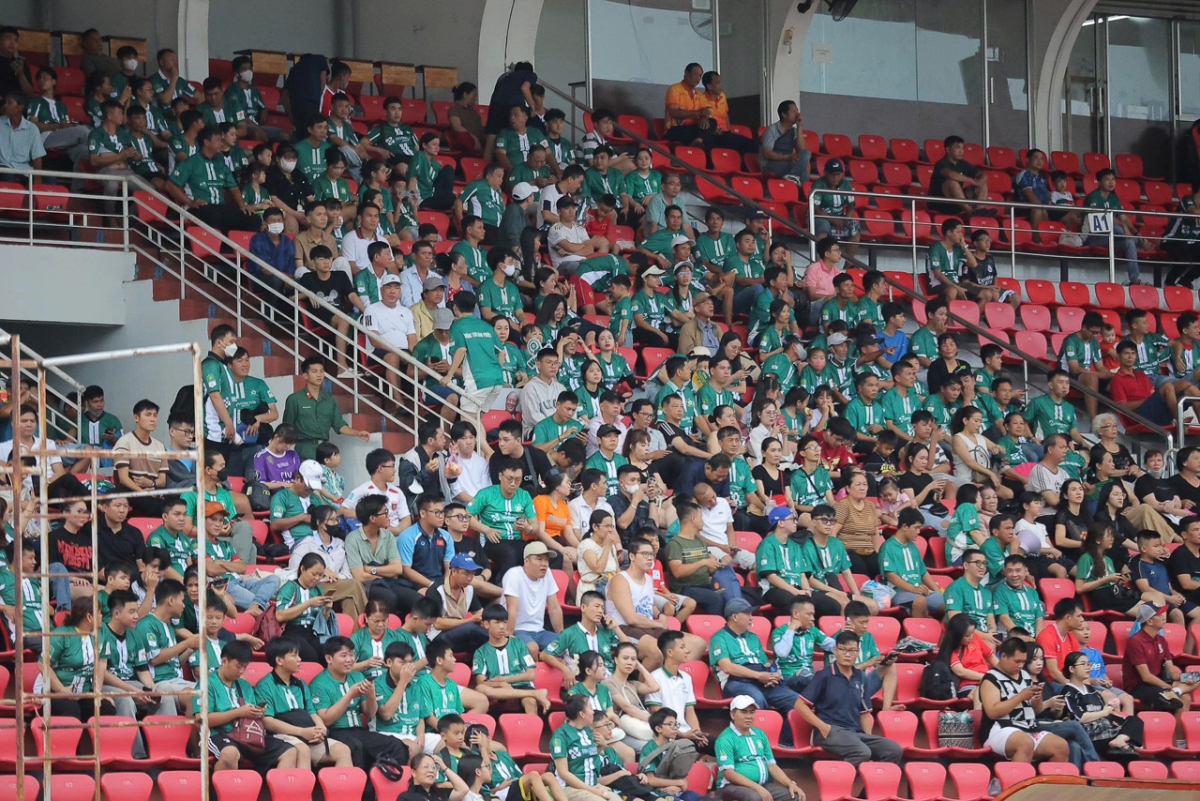 giành chiến thắng trước bình phước, Đà nẵng chính thức ở lại v-league 2025 2026 hình ảnh 7 gianh chien thang truoc binh phuoc, Da nang chinh thuc o lai v-league 2025 2026 hinh anh 7
