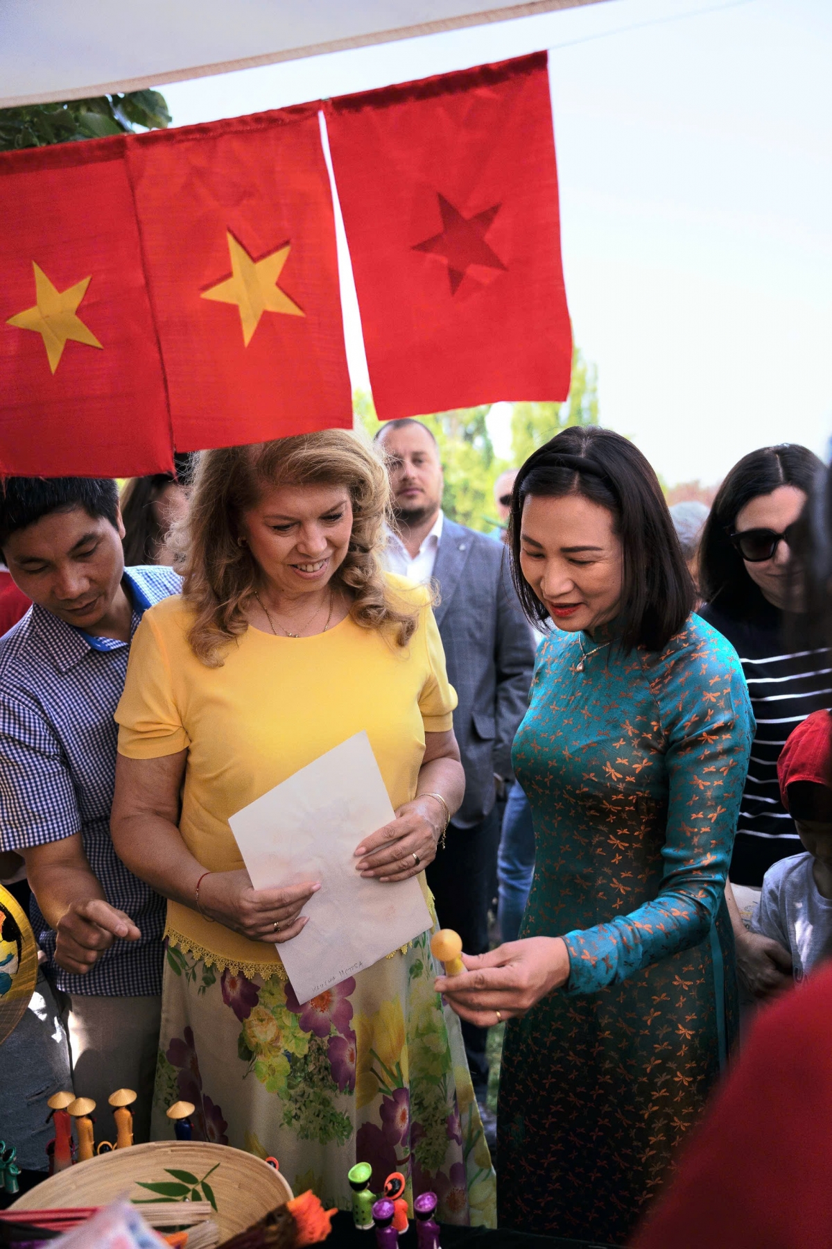 vietnamese culture captivates audiences at bulgaria s asian festival picture 1 vietnamese culture captivates audiences at bulgaria s asian festival picture 1