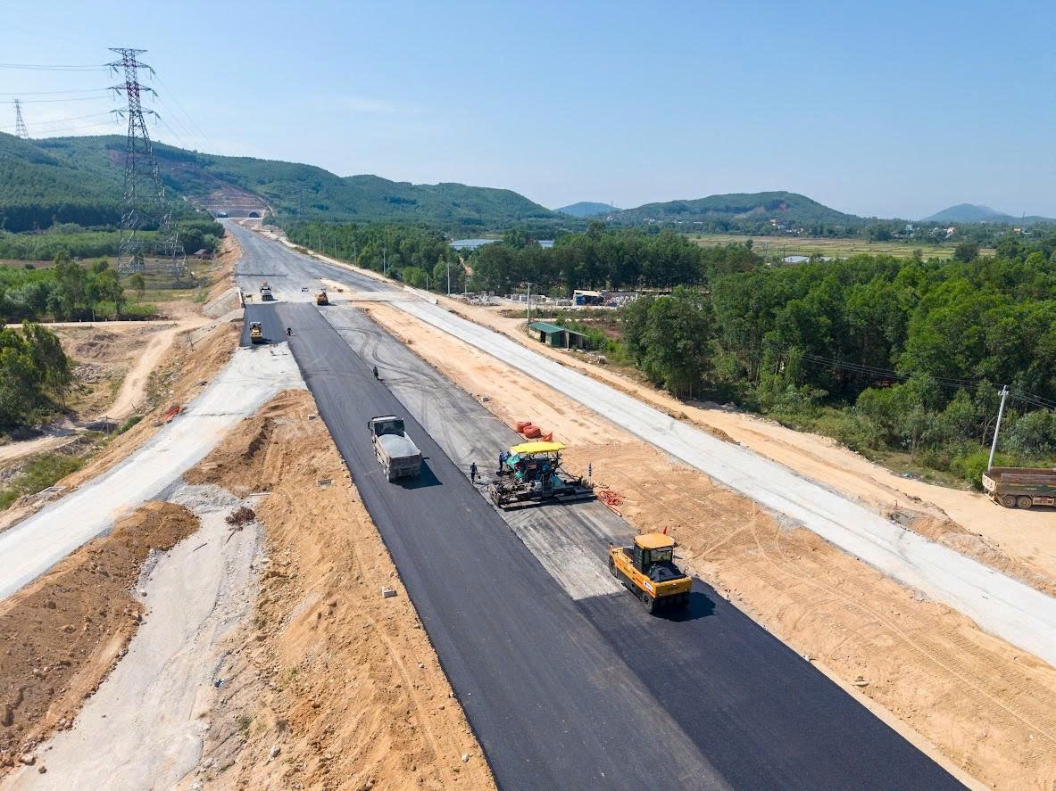 chủ tịch tập đoàn Đèo cả chia sẻ về siêu dự án đường sắt cao tốc bắc-nam hình ảnh 3 chu tich tap doan Deo ca chia se ve sieu du an duong sat cao toc bac-nam hinh anh 3