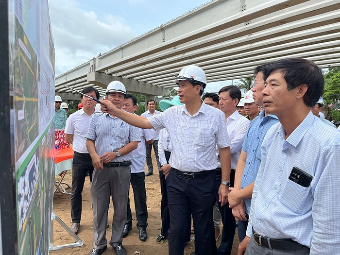 Bộ Xây dựng kiểm tra tiến độ cao tốc Cao Lãnh - An Hữu
