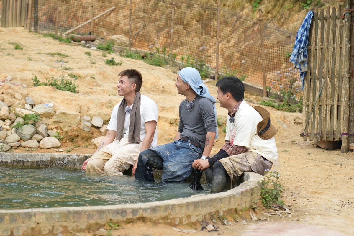 gia dinh haha jun pham gap su co bat ngo khi cay ruong hinh anh 2 gia dinh haha jun pham gap su co bat ngo khi cay ruong hinh anh 2