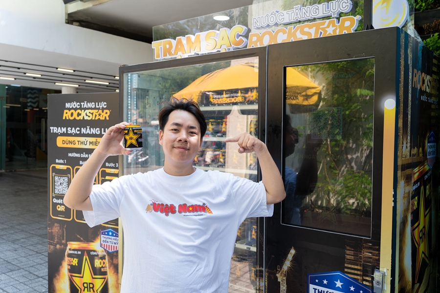 trạm sạc rockstar - điểm hẹn năng lượng thu hút quân a.p cùng dàn kol hội tụ hình ảnh 1 tram sac rockstar - diem hen nang luong thu hut quan a.p cung dan kol hoi tu hinh anh 1