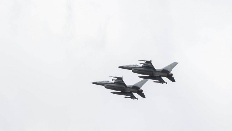 Ukraine thừa nhận F-16 “không có cửa” so với chiến đấu cơ Su-35 của Nga