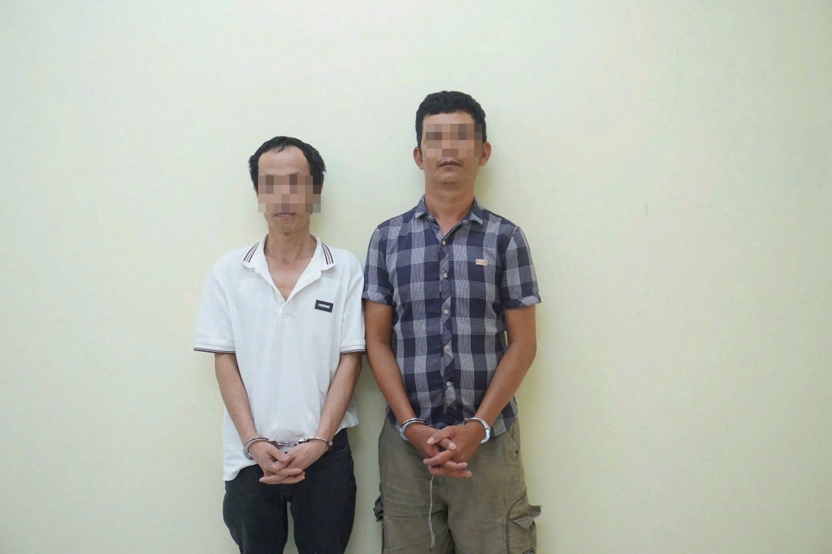 bắt giữ 2 tiktoker tung tin xuyên tạc về nguyên giám đốc công an tp.hcm hình ảnh 1 bat giu 2 tiktoker tung tin xuyen tac ve nguyen giam doc cong an tp.hcm hinh anh 1