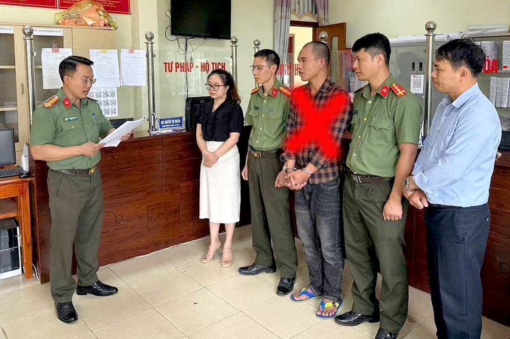 lừa đảo bán hải sản online, cặp vợ chồng chiếm đoạt tiền của nhiều người hình ảnh 1 lua dao ban hai san online, cap vo chong chiem doat tien cua nhieu nguoi hinh anh 1