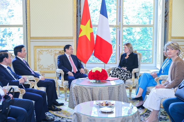 thủ tướng phạm minh chính hội kiến chủ tịch quốc hội pháp yael braun-pivet hình ảnh 2 thu tuong pham minh chinh hoi kien chu tich quoc hoi phap yael braun-pivet hinh anh 2