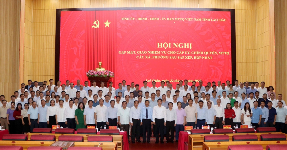 Ban Thường vụ Tỉnh ủy Lai Châu giao nhiệm vụ cho cấp ủy, chính quyền cấp xã mới