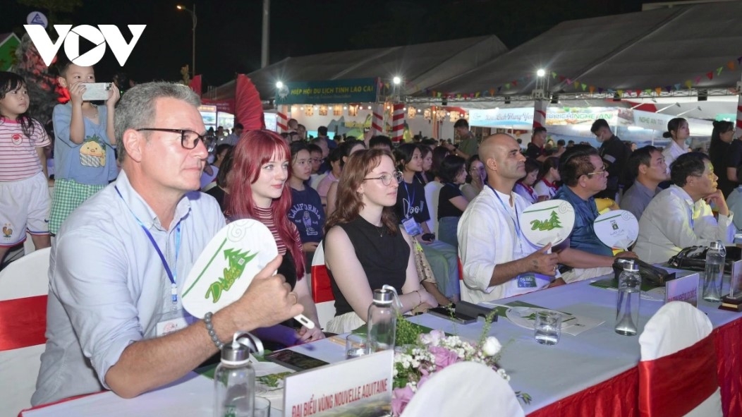 lao cai int l travel mart targets green tourism picture 2 lao cai int l travel mart targets green tourism picture 2