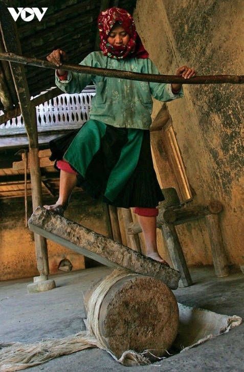 the mong legacy of linen weaving on dong van karst plateau picture 2