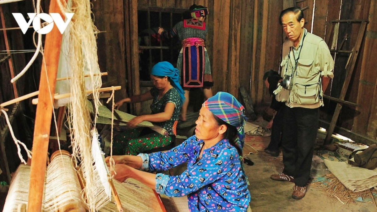 the mong legacy of linen weaving on dong van karst plateau picture 8